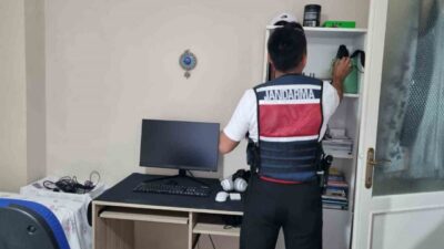 Milli İstihbarat Teşkilatı, kredi kartı dolandırıcılığı şebekesine operasyon düzenledi. MİT’in