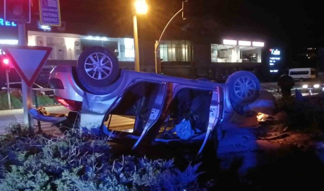 Karamürsel ilçesinde meydana gelen trafik kazasında otomobil ile motosiklet çarpıştı,