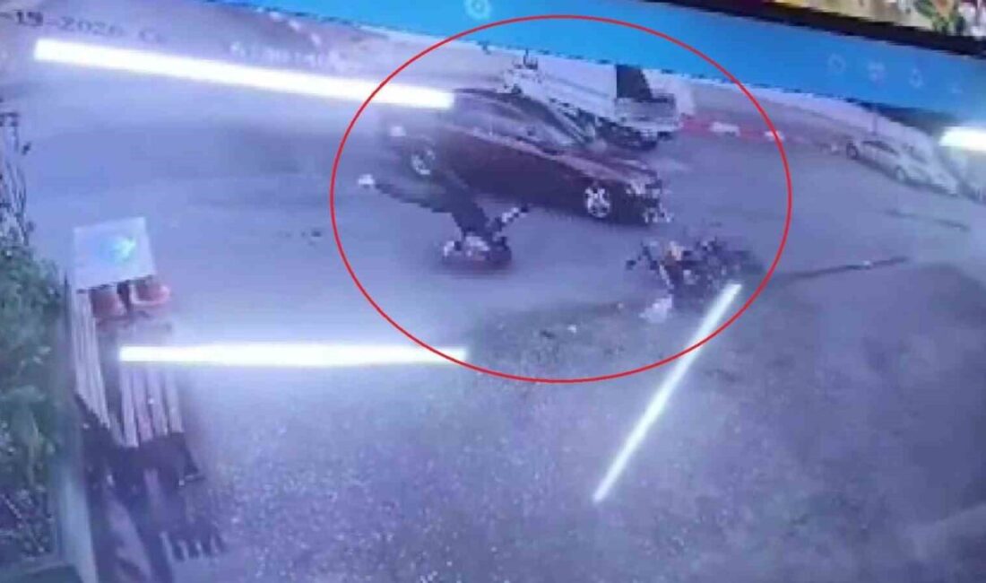 Antalya’nın Kepez ilçesinde sokak kesişiminde meydana gelen bir kaza, motosiklet