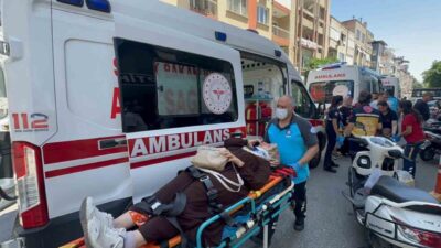 Nazilli ilçesinde, yaya geçidinden geçen bir anne ve üç çocuğa