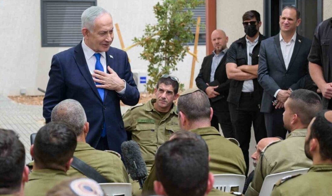 İsrail Başbakanı Binyamin Netanyahu, Batı Şeria’daki İsrail askerlerini ziyaret ettiği