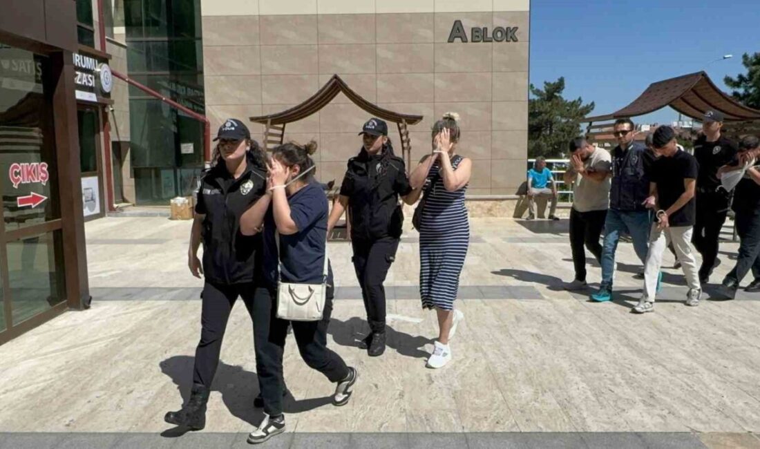Nevşehir merkezli olan ve 19 farklı ilde gerçekleştirilen operasyonda, yaklaşık