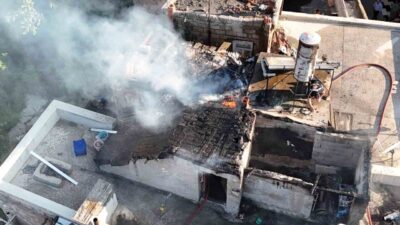 Nevşehir’de bir apartmanın çatı katında çıkan yangın, hızlı bir şekilde