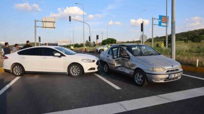 Nevşehir’de, Uçhisar Kavşağı’nda meydana gelen zincirleme trafik kazası sonucunda 2