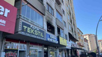 Niğde’deki bir apartman dairesinde meydana gelen yangın, itfaiye ekiplerinin zamanında