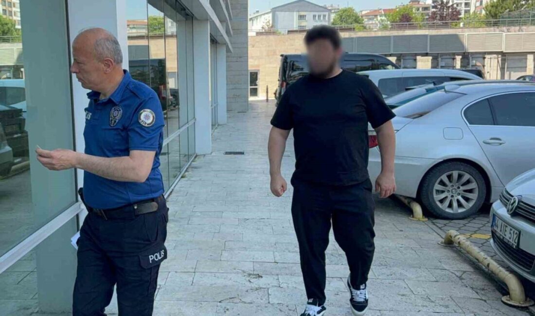 Atakum ilçesinde yaşanan olayda, bir dershane öğrencisini tehdit ettiği, takip