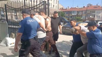 Eskişehir’deki bir okulun girişinde bir bekçiye saldıran iki şahıs, mahkeme