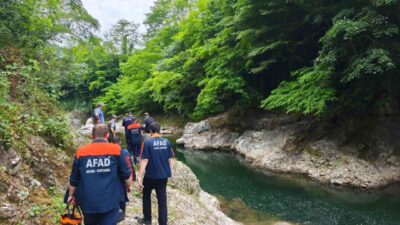 Ordu’nun Altınordu ilçesinde yaşanan acı bir olayda, ırmakta düşen ve