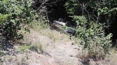 Zonguldak’ın Alaplı ilçesinde meydana gelen trafik kazasında, kontrolden çıkan bir