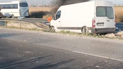 Tekirdağ’ın Kapaklı ilçesinde, ekmek dağıtımı için seferde olan bir panelvan
