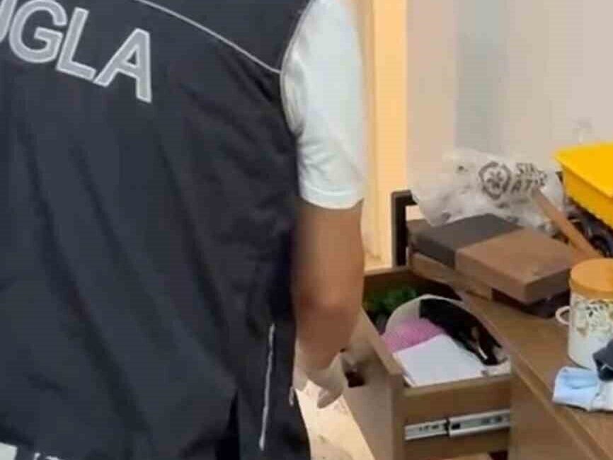 Muğla’da, Ortaca Cumhuriyet Başsavcılığı tarafından yürütülen operasyonda, uyuşturucu veya uyarıcı