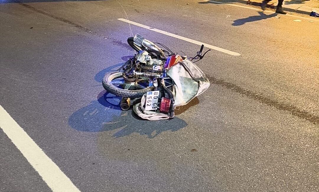 Düziçi ilçesinde meydana gelen bir trafik kazasında, iki motosiklet sürücüsü