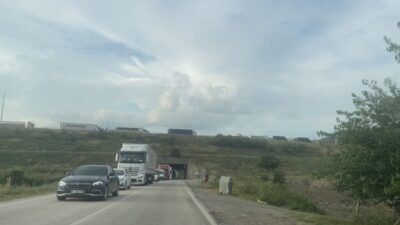 Osmaniye’nin Bahçe ilçesinde Taşoluk Tüneli çıkışında meydana gelen trafik kazasında
