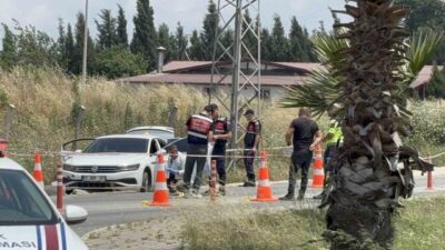 Osmaniye’de husumetli kişiler arasında yaşanan silahlı çatışmada 2 kişi yaralandı.