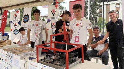 Osmaniye ilinde düzenlenen TÜBİTAK 4006-C Bilim Fuarları Festivali, öğrenciler tarafından
