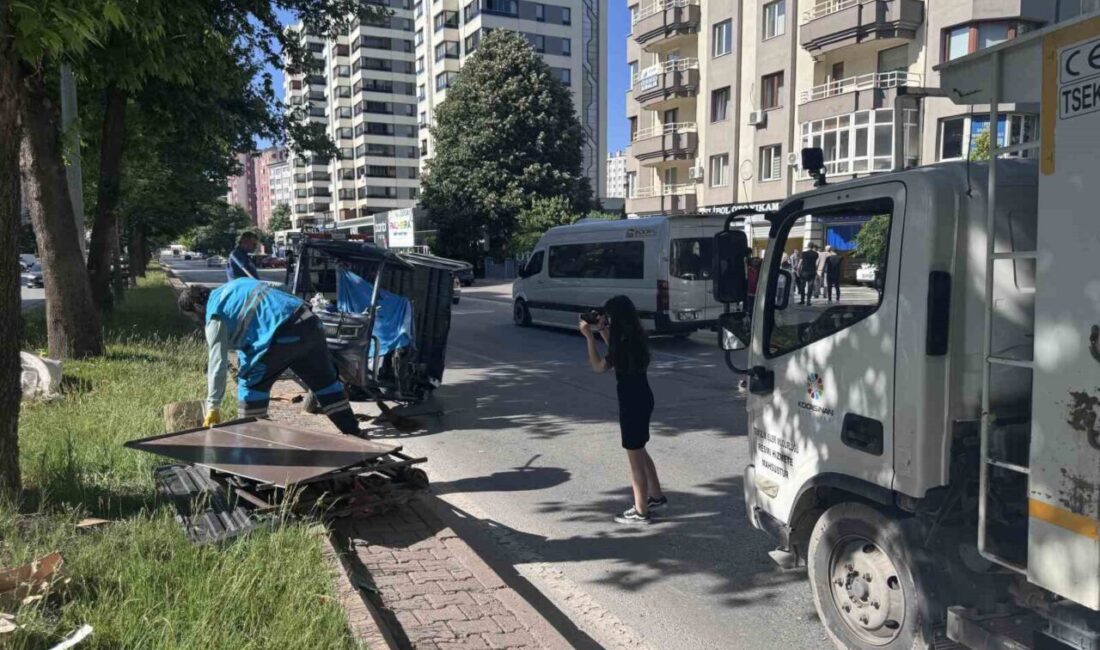 Kocasinan ilçesinde meydana gelen trafik kazasında otomobil ile moped çarpıştı