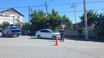 Saray, Tekirdağ ilçesinde 19 yaşındaki bir genç, otomobil içerisinde vurulmuş