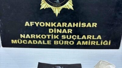 Dinar ilçesinde polis tarafından gerçekleştirilen aramada bir otomobilde 40,84 gram