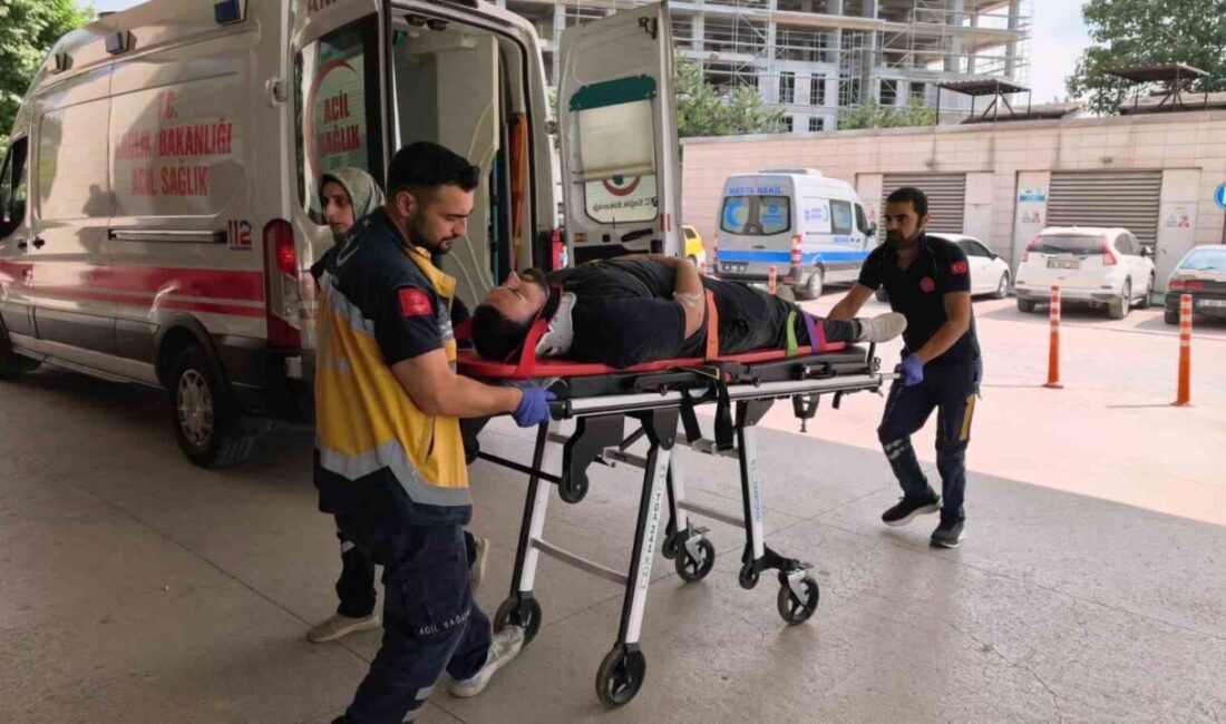 Bursa’nın İnegöl ilçesinde meydana gelen trafik kazasında bir motosiklet sürücüsü,