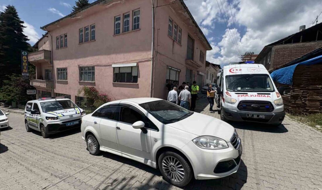 Kastamonu’nun Tosya ilçesinde, oyun oynarken bir çocuğun aniden yola fırlayarak