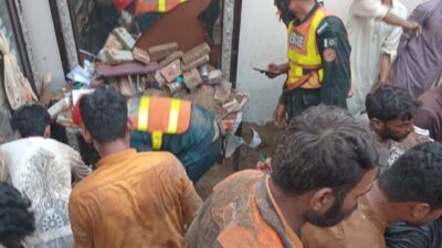 Lahor, Pakistan’da bir dershanenin çatısının çökmesi sonucu 14 çocuğun hayatını