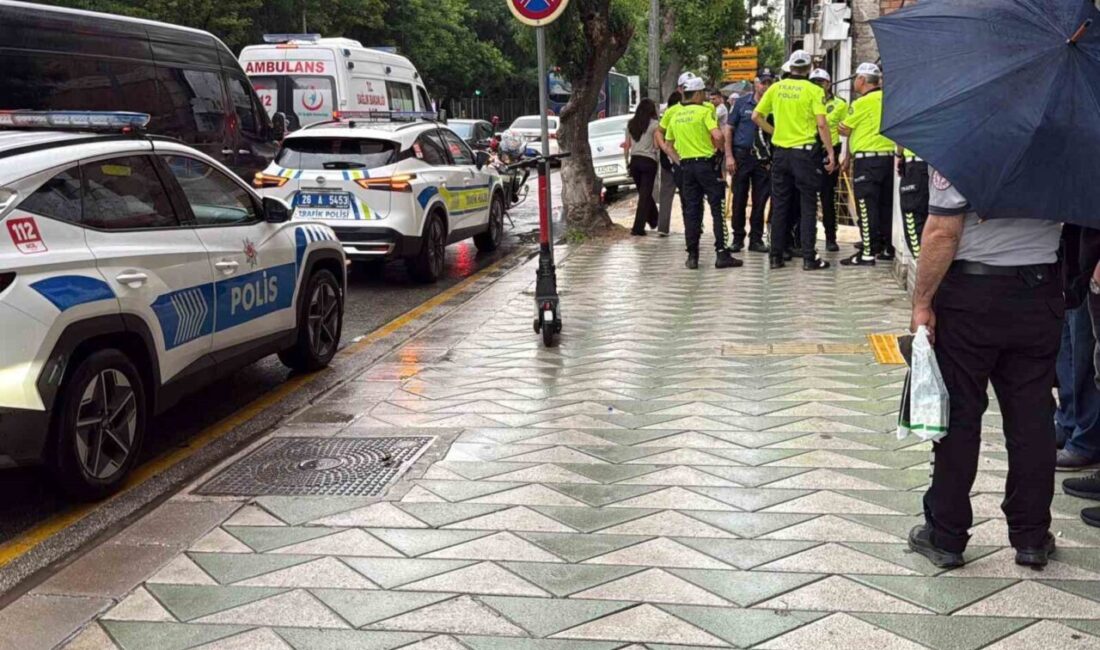 Eskişehir’de, İstiklal Mahallesi Atatürk Caddesi’nde, aracını “Duraklama ve Park Etmek