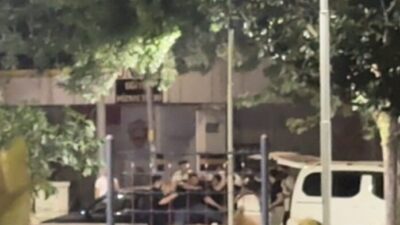 Bursa’da, kimliği belirsiz kişilerin parkta bir bireye saldırısı sonucunda olay