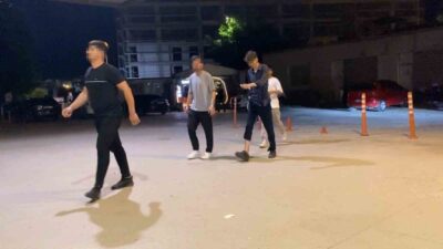 Bursa’nın İnegöl ilçesinde, çocuk parkında gençlere pompalı tüfekle ateş açılarak