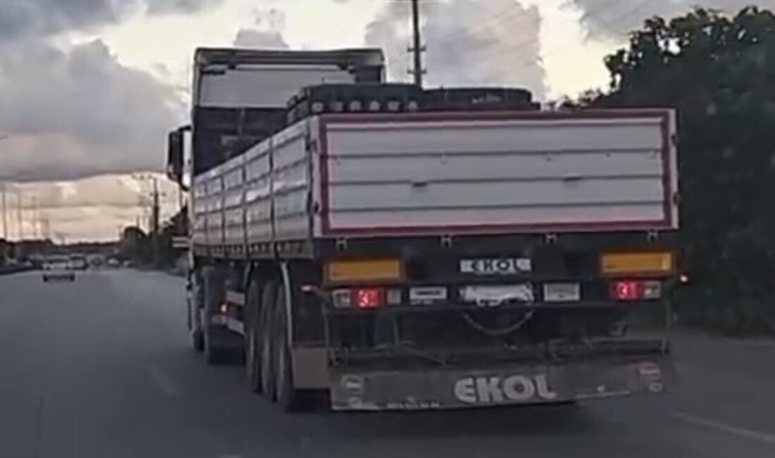 Samsun ilinde denetimlerden kaçmak amacıyla plakasını köpükle kapattığı belirlenen bir