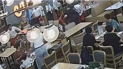 İzmir Bornova ilçesinde, ailesiyle beraber yemek yemek için gittiği meşhur