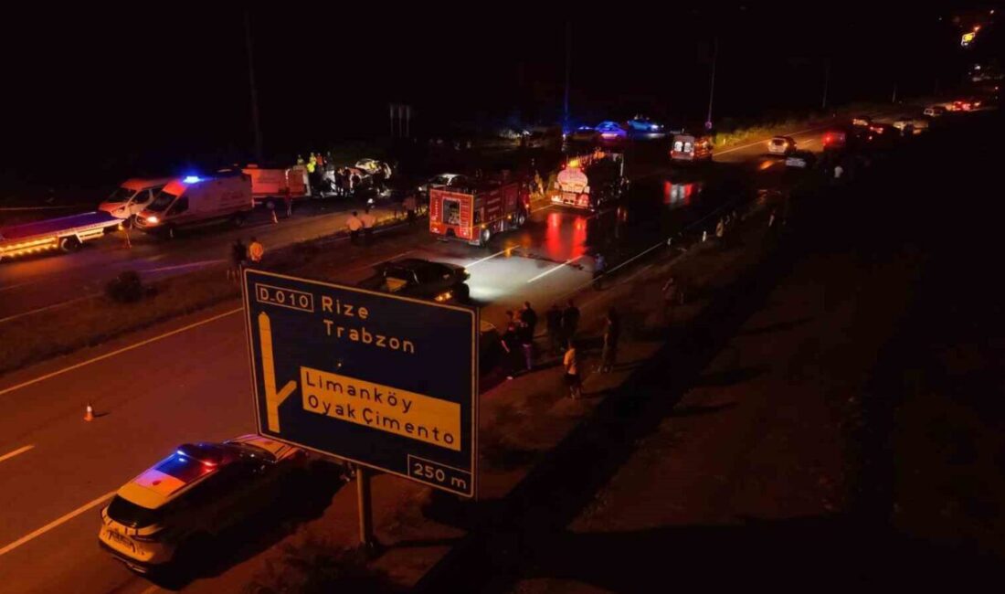 Rize’nin Çayeli ilçesinde meydana gelen trafik kazasında 3 kişi öldü,