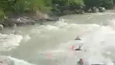 Rize’nin Çamlıhemşin ilçesinde, kayıp bir vatandaşı aramak için AFAD botunun