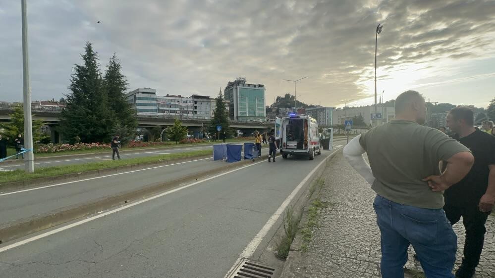 Rize ilinde bir kadına çarpıp olay yerinden kaçan sürücü, polis