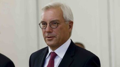 Rusya Dışişleri Bakanlığı’ndan Alexander Grushko, NATO’nun bir “düşman” arayışı içinde