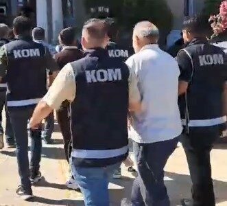 Didim ilçesinde sahte belge kullanarak iki arsayı satmaya çalışan 5