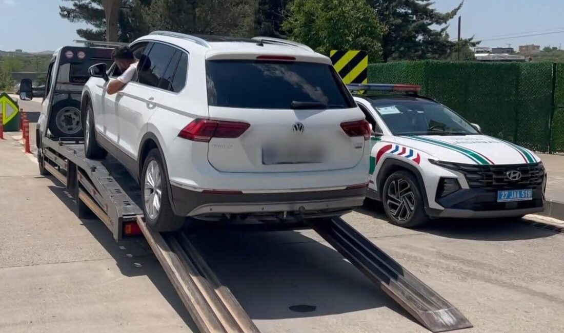 Gaziantep’te yaşanan bir olayda trafikte kavga ettikten sonra araçtan inerek