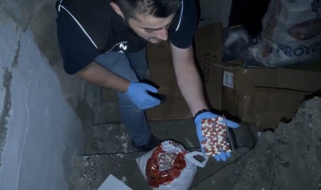Samsun’da, Narkotik ekipleri tarafından gerçekleştirilen operasyonlarda 4 farklı ilçede uyuşturucu