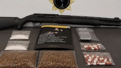 Samsun’da polis ekipleri tarafından gerçekleştirilen narkotik operasyonunda uyuşturucu maddeler ve