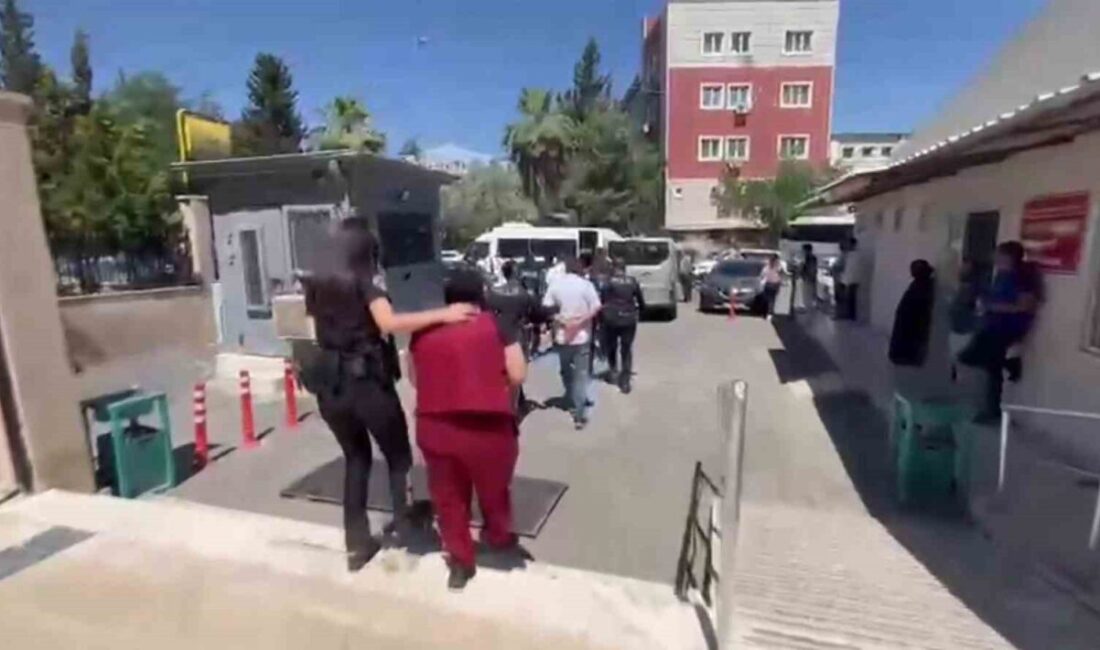 Şanlıurfa’da, iş bulma vaadiyle dolandırıcılık yapan 5 kişi tutuklandı. Şanlıurfa