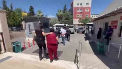Şanlıurfa’da, iş bulma vaadiyle dolandırıcılık yapan 5 kişi tutuklandı. Şanlıurfa