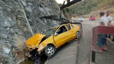 Muğla’nın Ortaca ilçesinde, D400 Karayolu girişinde meydana gelen bir kaza