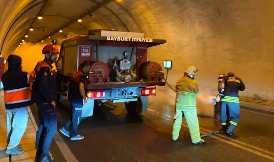 Bayburt Belediyesi İtfaiye Müdürlüğü ekipleri tarafından, Şehit Hamit Şahin Tüneli’nde