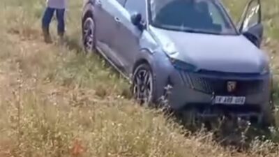 Siirt’in Kurtalan ilçesinde bugün sabah saatlerinde meydana gelen kazada, şarampole