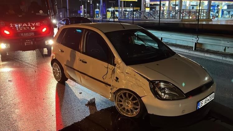 Bursa’da bir sürücü, iddiaya göre alkollüyken seyir halindeyken başka bir