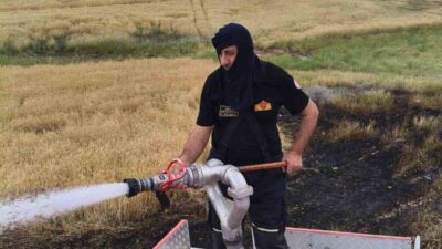 Silvan ilçesinde bulunan Çardak Mahallesi’nde meydana gelen yangın sonucunda, yaklaşık