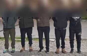 Sivas’ta düzenlenen iki ayrı operasyonda toplam 8 düzensiz göçmen yakalanırken,