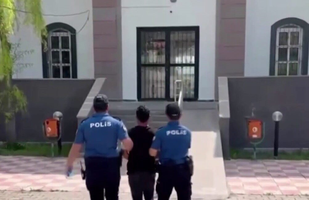Gemerek ilçesinde, hakkında kesinleşmiş hırsızlık suçundan dolayı ceza alan ve