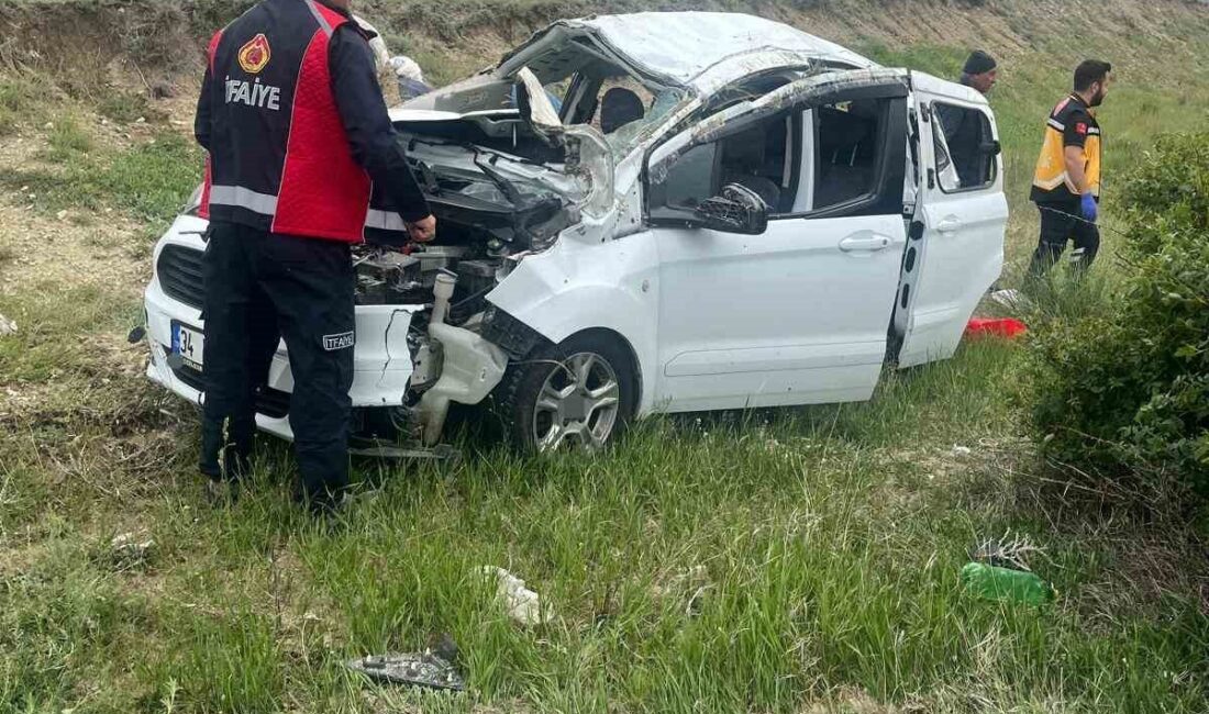 Sivas’ta bir otomobilin kontrolünden çıkarak takla atması sonucu araç içerisinde