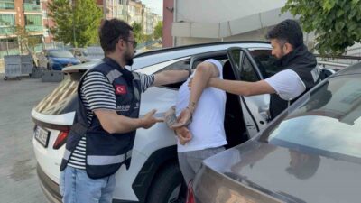 İçişleri Bakanlığı’nın koordinesinde 54 ilde gerçekleştirilen operasyonlarda, suç örgütlerini öven