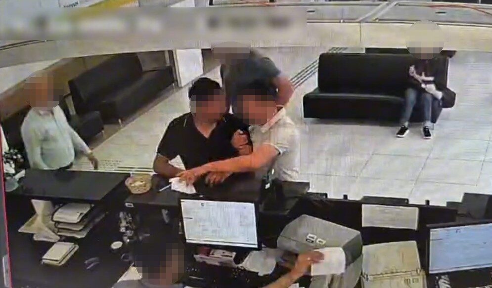 Antalya’da polis ekipleri, dolandırıcılık olaylarında kullanılan bir hesabın sahibi olduğu